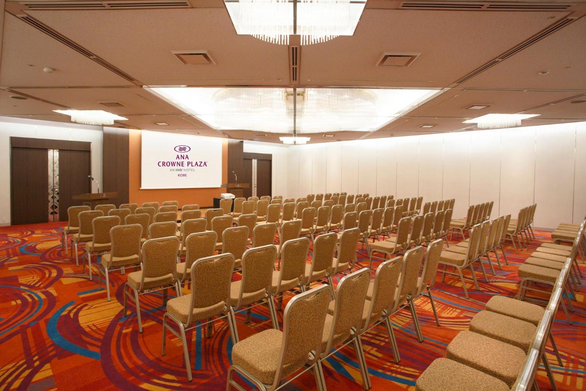 Ana Crowne Plaza Kobe By Ihg Hotel Buitenkant foto A typical meeting room