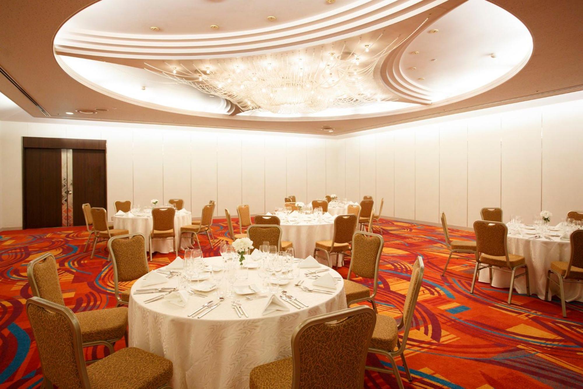 Ana Crowne Plaza Kobe By Ihg Hotel Buitenkant foto The ballroom